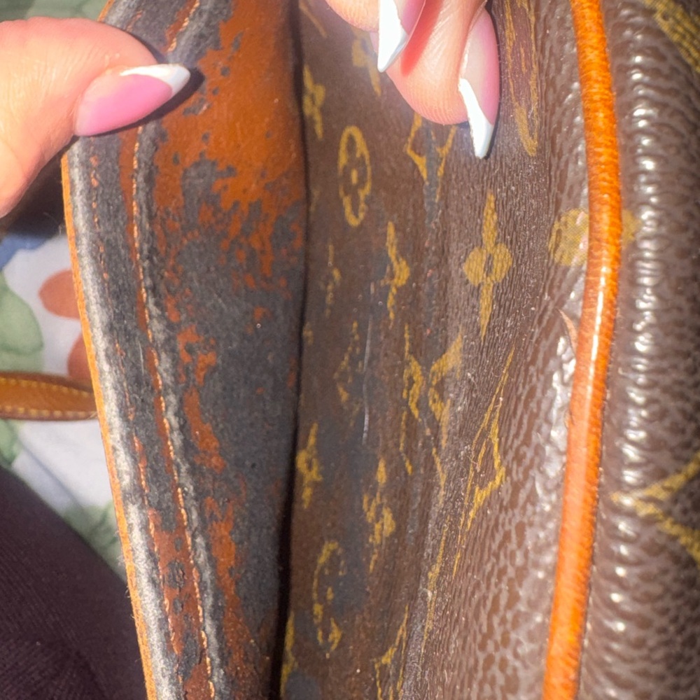Louis Vuitton Monogram Crossbody Bag in Brown and Tan - Picture 14 of 16